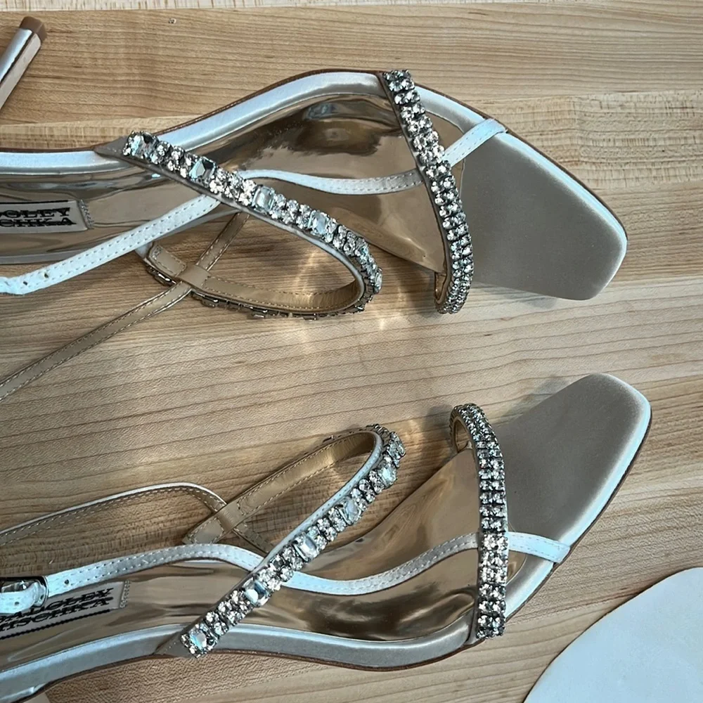 New Badgley Mischka Zane Strappy Satin Sandal Heels size 10 Bridal